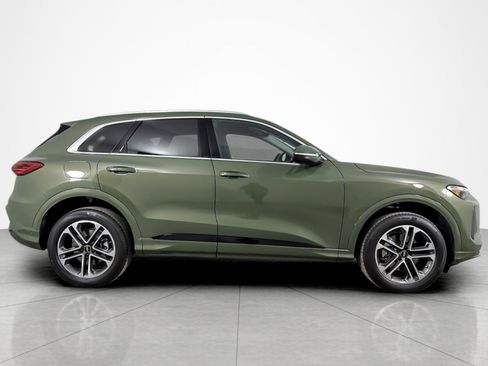 Used 2025 Audi Q5 Premium w/ 19" Wheel Package image 6