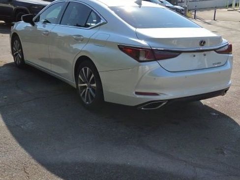 Used 2019 Lexus ES 350 w/ Premium Package FWD image 10