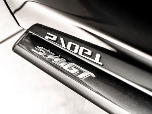 Used 2017 McLaren 570S image 24