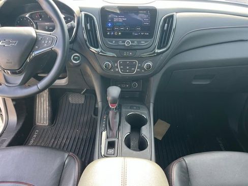 Used 2023 Chevrolet Equinox RS w/ RS Leather Package image 9