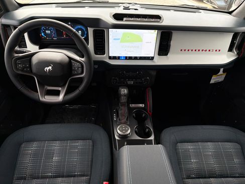 New 2026 Ford Bronco Heritage Edition AWD/4WD image 18