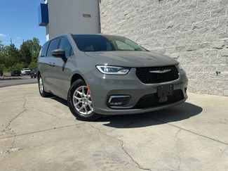 Used 2023 Chrysler Pacifica Touring-L FWD 360° Tour