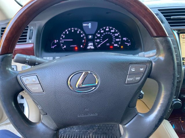 Used 2008 Lexus LS 460 RWD image 17