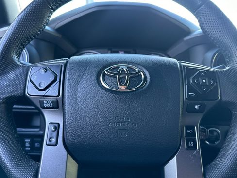 Used 2019 Toyota Tacoma TRD Sport image 24