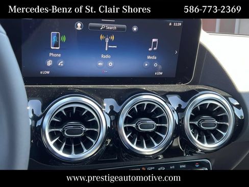Used 2026 Mercedes-Benz GLA 250 4MATIC image 23