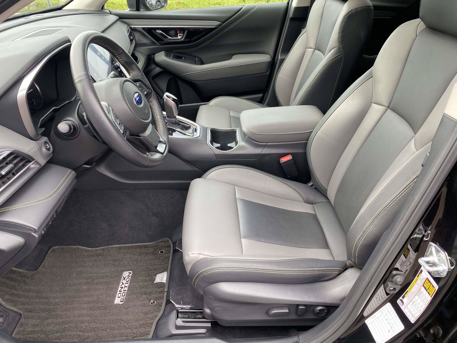Used 2025 Subaru Outback Onyx Edition AWD/4WD image 16