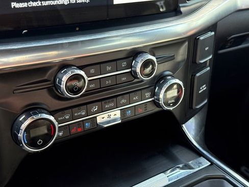 Used 2021 Ford F150 Lariat w/ Equipment Group 502A High image 28