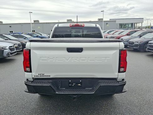 Used 2024 Chevrolet Colorado Z71 w/ Z71 Convenience Package 2 image 5