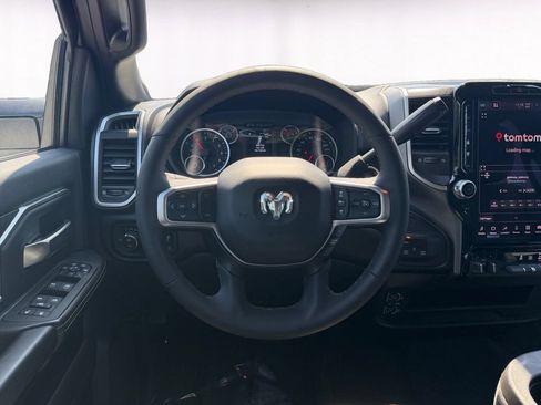 Used 2025 RAM 2500 Big Horn AWD/4WD image 12