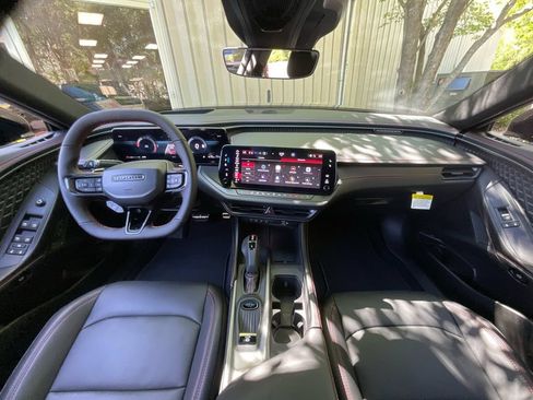 New 2026 Dodge Charger R/T AWD/4WD image 18