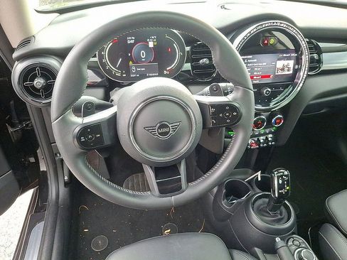Used 2023 MINI Cooper S image 2