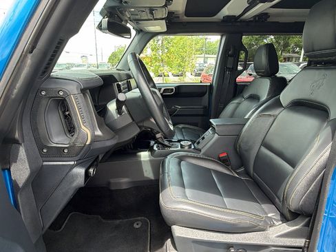 Used 2025 Ford Bronco Badlands AWD/4WD image 11