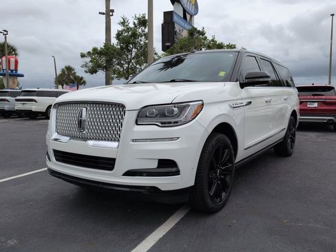 Used 2022 Lincoln Navigator L Reserve AWD/4WD image 8