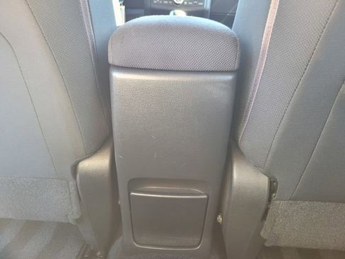 Used 2009 Nissan Rogue S image 14