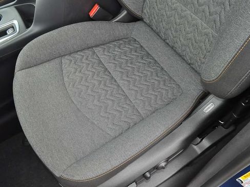 Used 2024 Chevrolet Equinox LT w/ LPO, Floor Liner Package FWD image 11