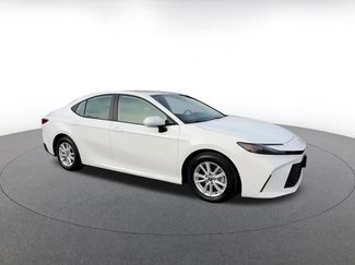 Used 2025 Toyota Camry LE video 2