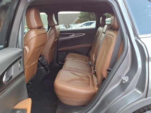 Certified 2021 Lincoln Nautilus Reserve AWD/4WD image 25