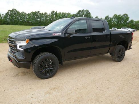 New 2026 Chevrolet Silverado 1500 LT Trail Boss w/ Convenience Package II AWD/4WD image 9