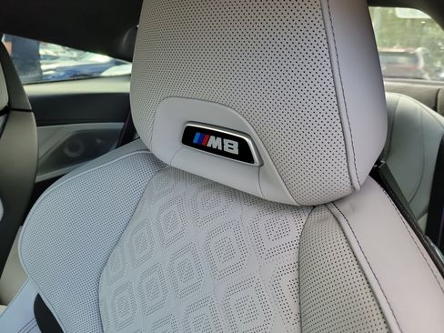 Used 2022 BMW M8 Competition w/ M Carbon Exterior Package AWD/4WD image 16