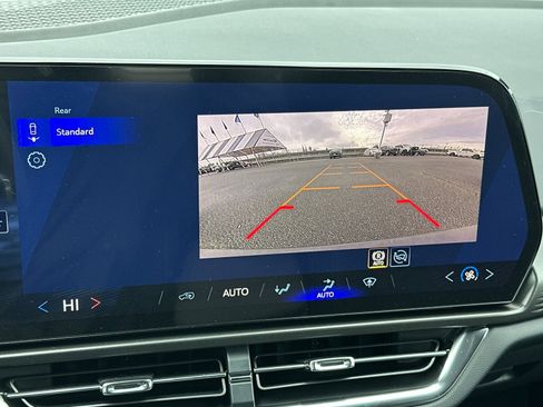 New 2026 Chevrolet Equinox EV LT image 23