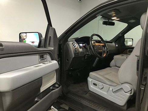 Used 2011 Ford F150 XLT w/ XLT Chrome Pkg RWD image 9