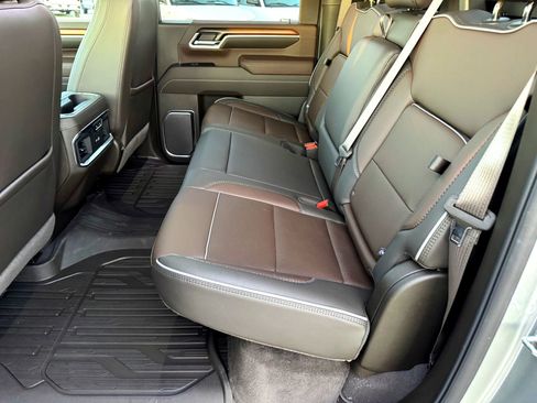 Used 2025 GMC Sierra 2500 Denali w/ Denali Reserve Package image 21