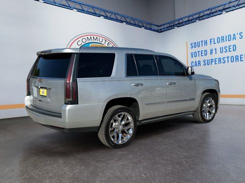 Used 2020 Cadillac Escalade Premium Luxury image 6