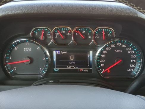 Used 2019 GMC Yukon XL SLT w/ Open Road Package AWD/4WD image 16