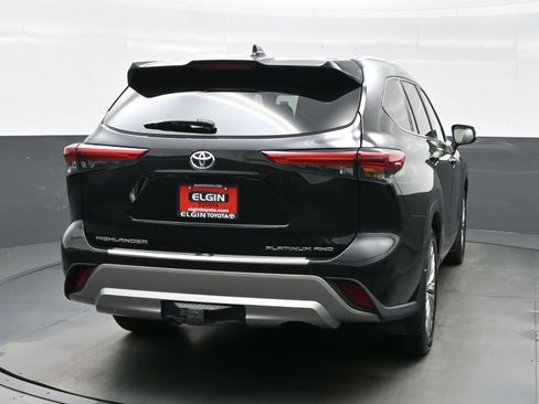Used 2022 Toyota Highlander Platinum AWD/4WD image 5