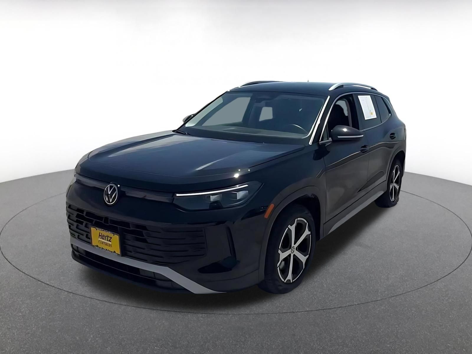 Used 2026 Volkswagen Tiguan SE AWD/4WD image 6