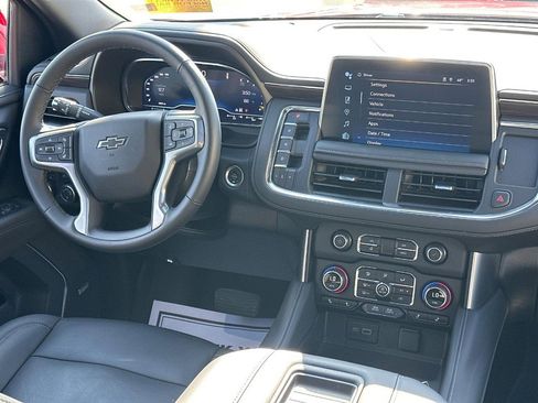 Used 2024 Chevrolet Tahoe Z71 w/ Luxury Package image 12