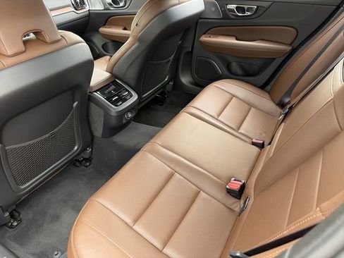 Used 2019 Volvo S60 T5 Inscription FWD image 17
