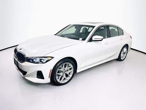 Used 2025 BMW 330i xDrive Sedan image 3