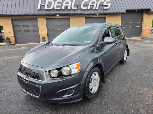 Used 2015 Chevrolet Sonic LT FWD image 30