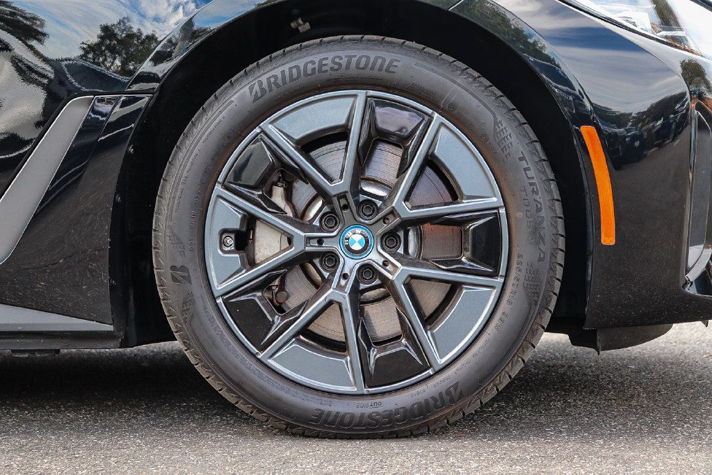Certified 2023 BMW i4 eDrive35 w/ Premium Package RWD image 9