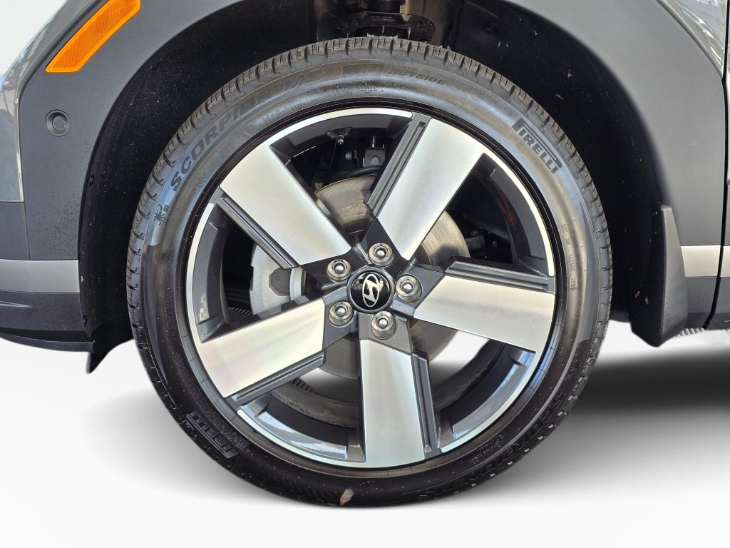 Used 2026 Hyundai Santa Fe Limited AWD/4WD image 11