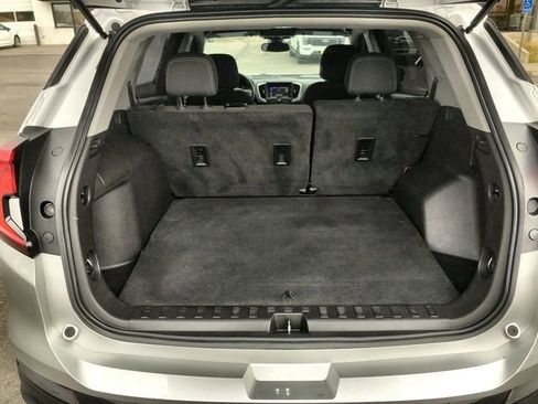 Used 2022 GMC Terrain SLE w/ Elevation Edition AWD/4WD image 22