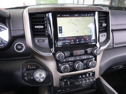 Used 2019 RAM 1500 Laramie AWD/4WD image 45