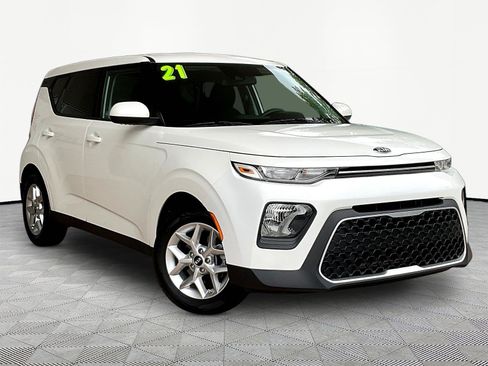 Used 2021 Kia Soul S FWD image 3