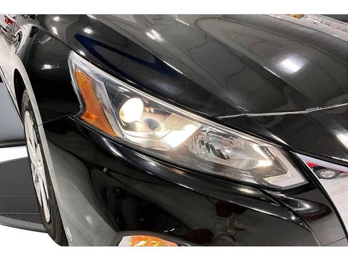 Used 2019 Nissan Altima 2.5 S FWD image 49