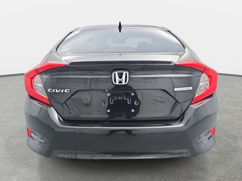 Used 2017 Honda Civic Touring image 6