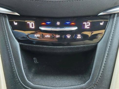 Used 2018 Cadillac XT5 Luxury image 14