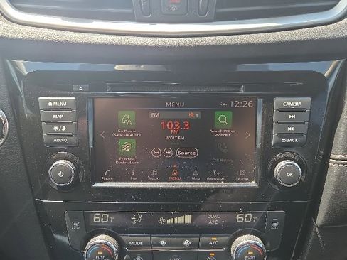 Used 2020 Nissan Rogue SL AWD/4WD image 29