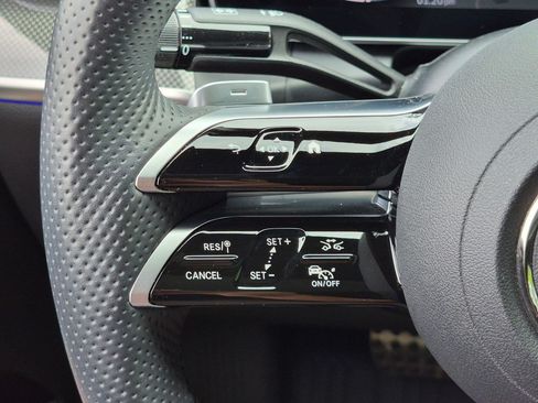 Certified 2025 Mercedes-Benz GLC 300 4MATIC image 19