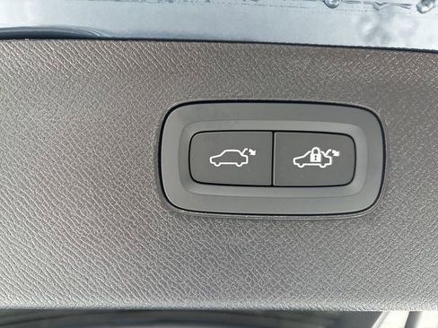 New 2026 Volvo XC90 B6 Core w/ Protection Package Premier AWD/4WD image 48