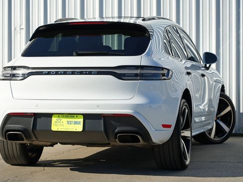 Used 2023 Porsche Macan image 5