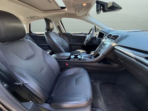 Used 2015 Ford Fusion Titanium image 17