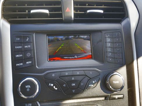 Used 2018 Ford Fusion S image 9