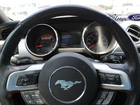 Used 2017 Ford Mustang GT Premium w/ Black Accent Package RWD image 10