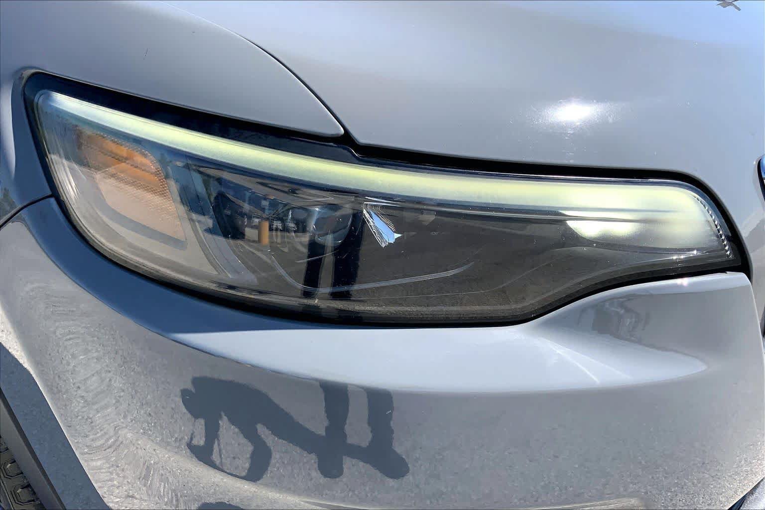Used 2021 Jeep Cherokee Latitude Plus FWD image 27
